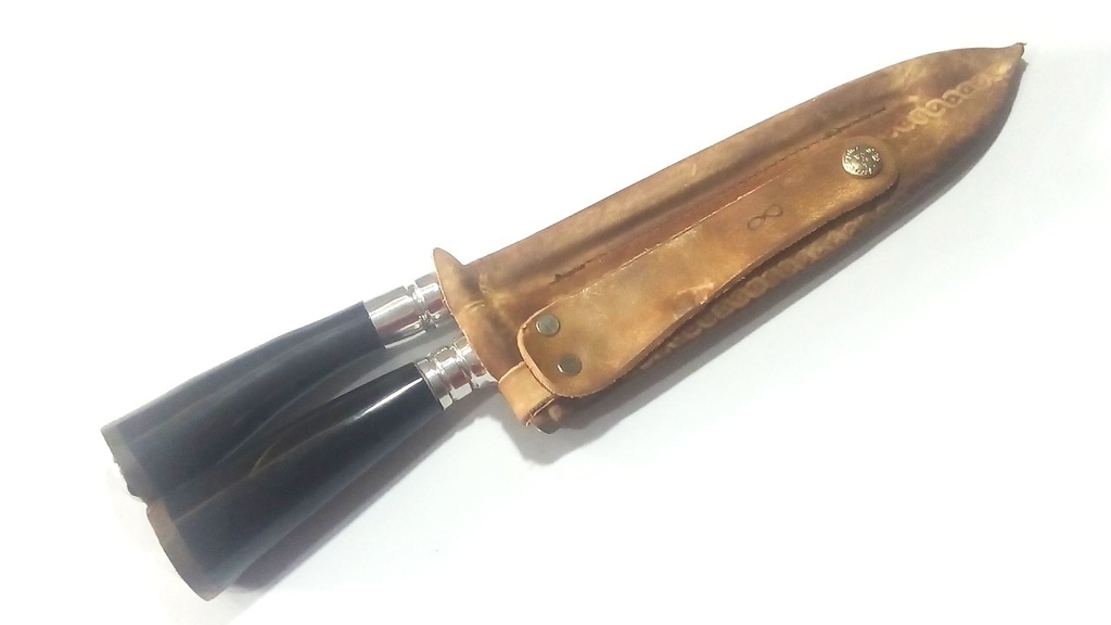 CONJUNTO FACA E CHAIRA PARA BRINDE CABO DE CHIFRE