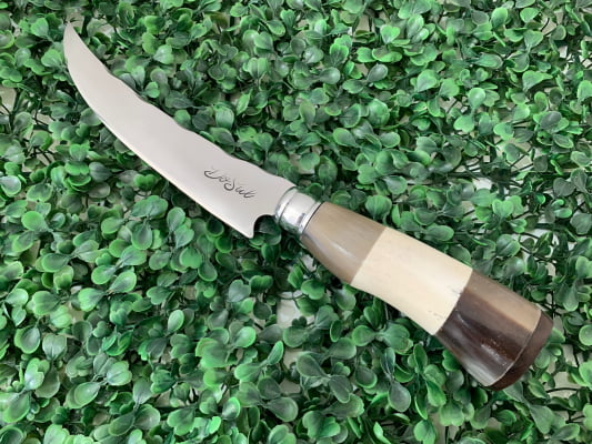 FACA ARTESANAL CURVADA PARA CHURRASCO CABO DE OSSO E CHIFRE