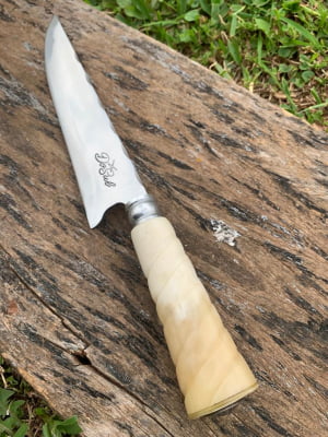 FACA ARTESANAL PERSONALIZADA PARA CHURRASCO CABO DE OSSO TORNEADO