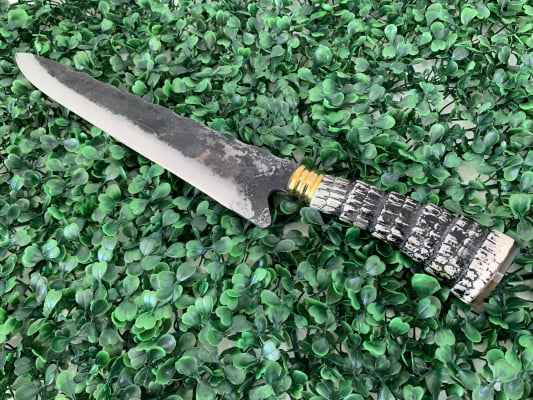 FACA ARTESANAL PARA CHURRASCO 10 POLEGADAS CABO DE RABO DE TATU SINTÉTICO