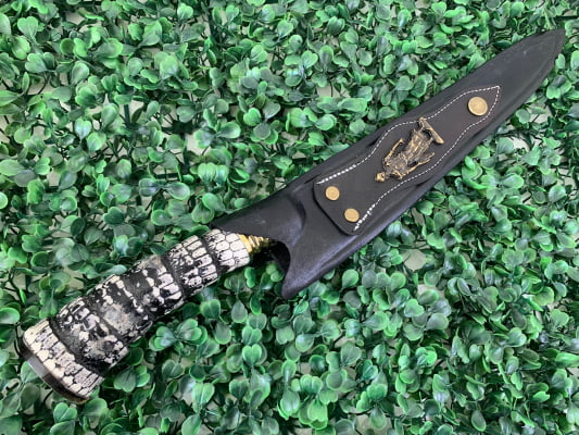 FACA ARTESANAL PARA CHURRASCO 10 POLEGADAS CABO DE RABO DE TATU SINTÉTICO