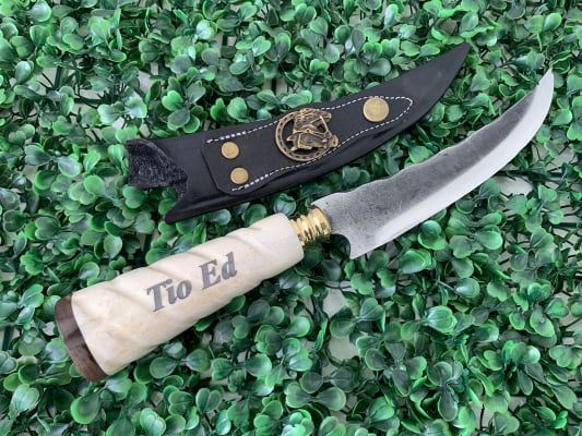 FACA ARTESANAL CURVADA PERSONALIZADA PARA CHURRASCO CABO DE OSSO