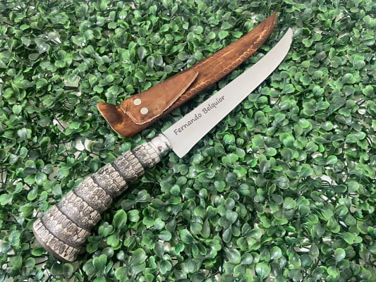 FACA INOX ARTESANAL PERSONALIZADA PARA CHURRASCO CABO DE TATU SINTÉTICO